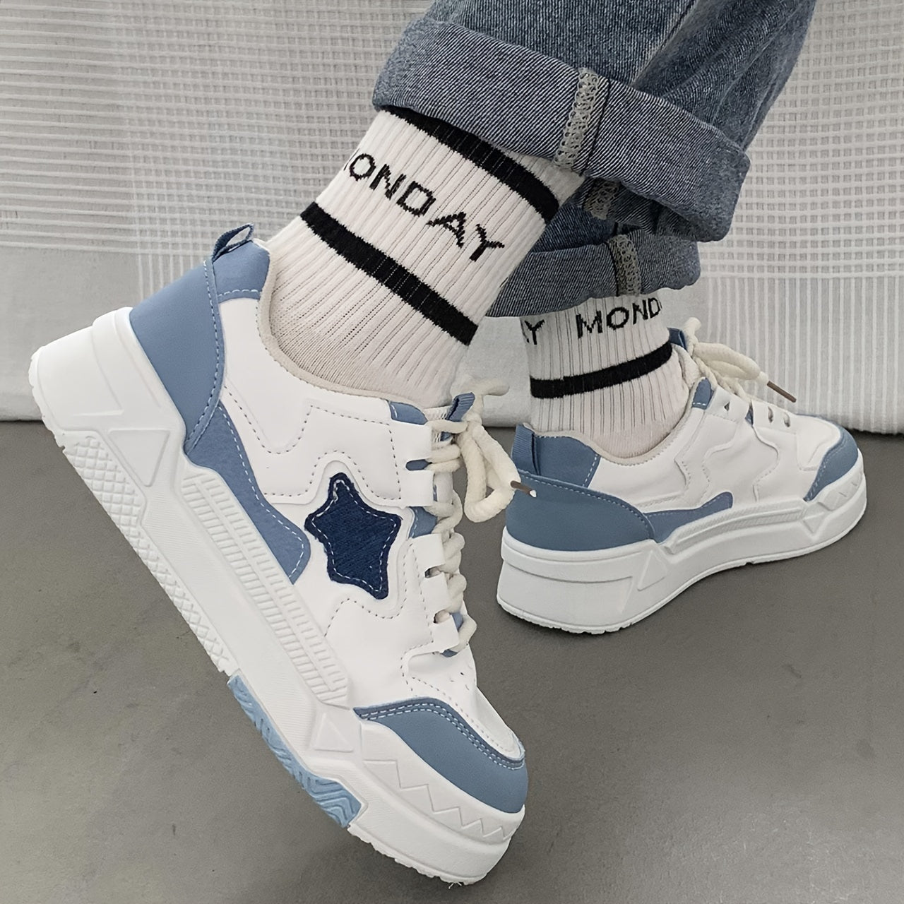 Women's Star Pattern Chunky Sneakers Comfortable Non slip Sports Shoes