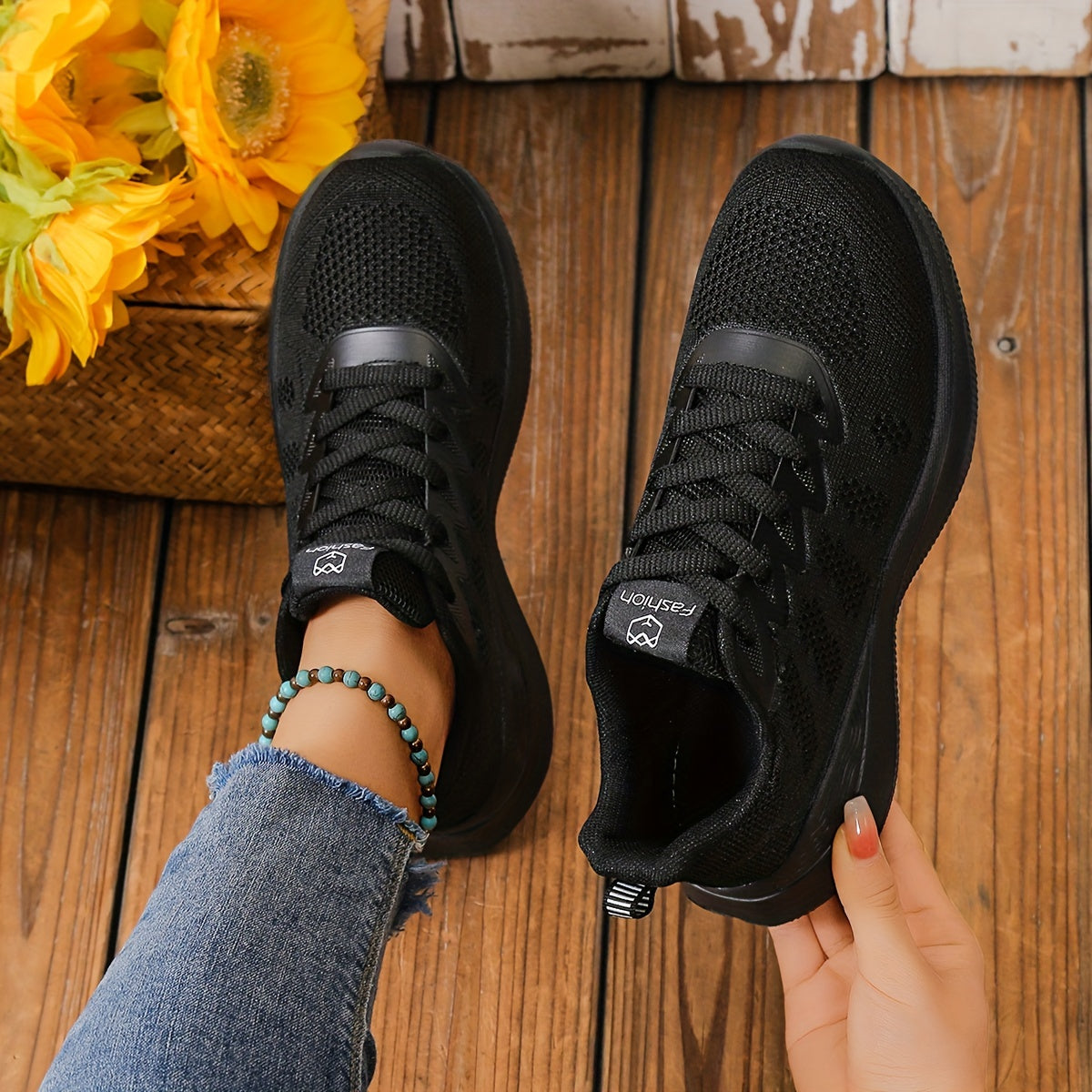 Women's Outdoor Sports Style Shoelaces Running Shoes Non slip Sneakers