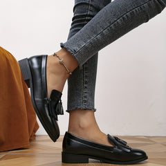 Women's Tassel Loafers Slip On Round Toe Patent Leather Shoes
