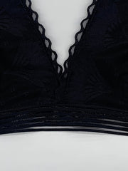 Wireless Bra with Lace and Scallop Trim