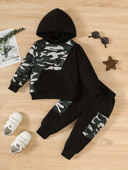 2pcs Baby Boys Camouflage Hooded Tops & Pant Set