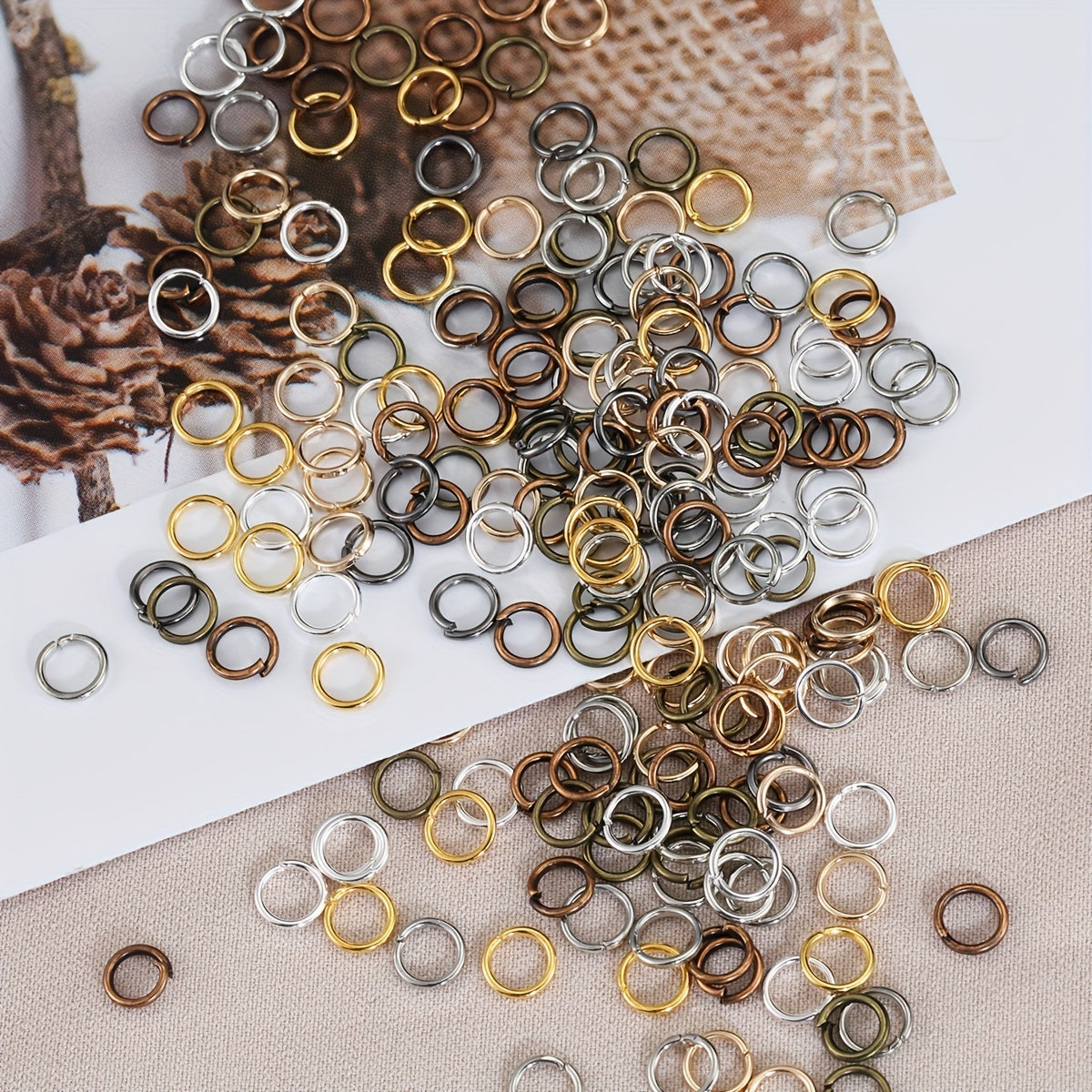 200pcs Jump Rings Split Rings Pendant Connectors for DIY Jewelry Making