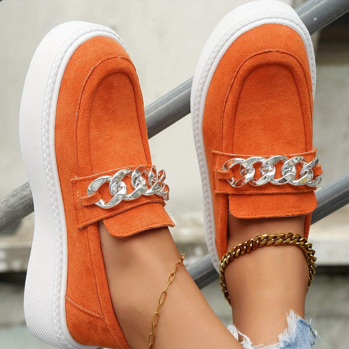 Women's Chain Decor Platform Slip On Sneakers Low Top Shoes