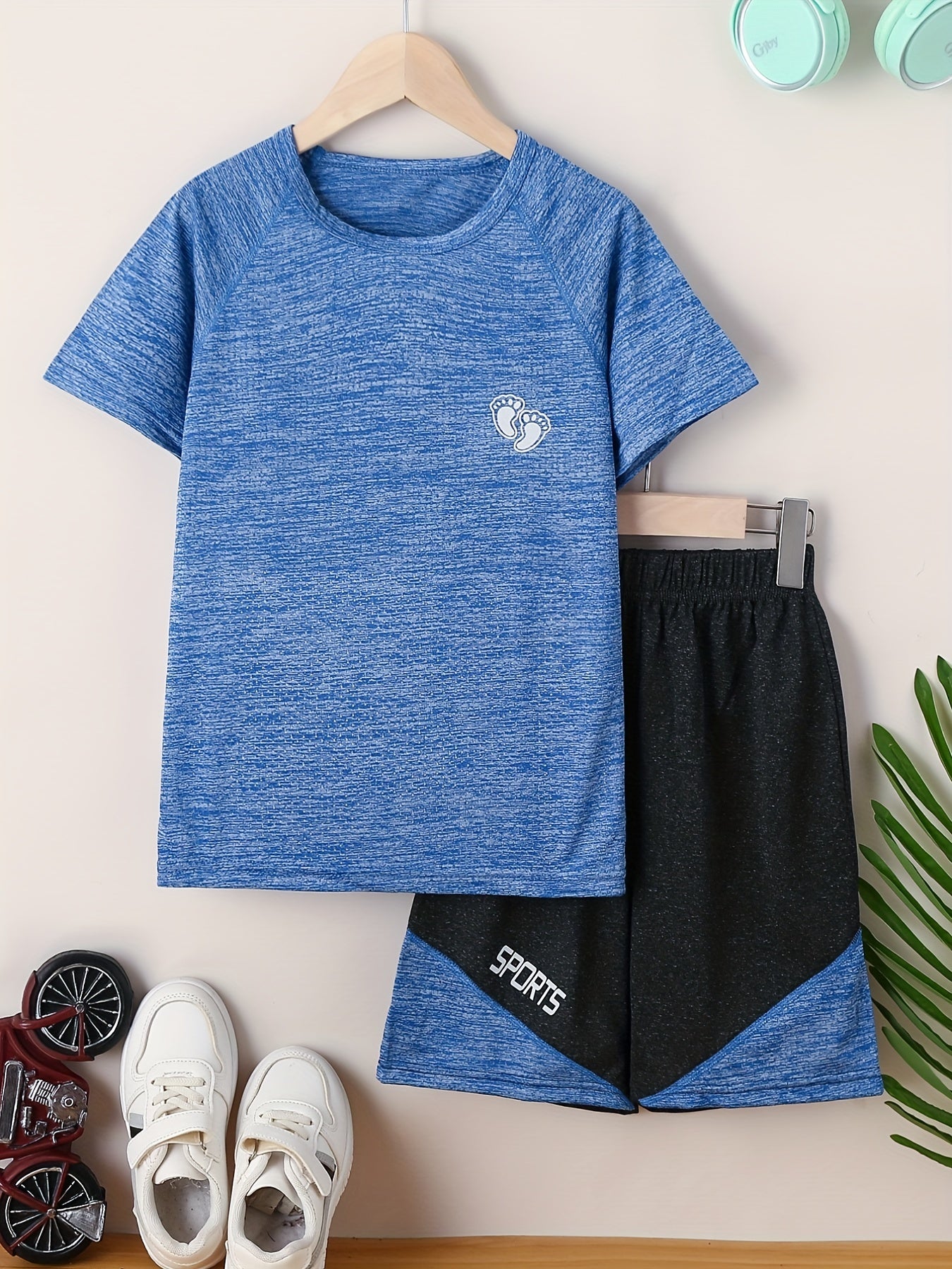 Toddler Boys Quick-dry Footprint Graphic T-shirt and Block Shorts Set
