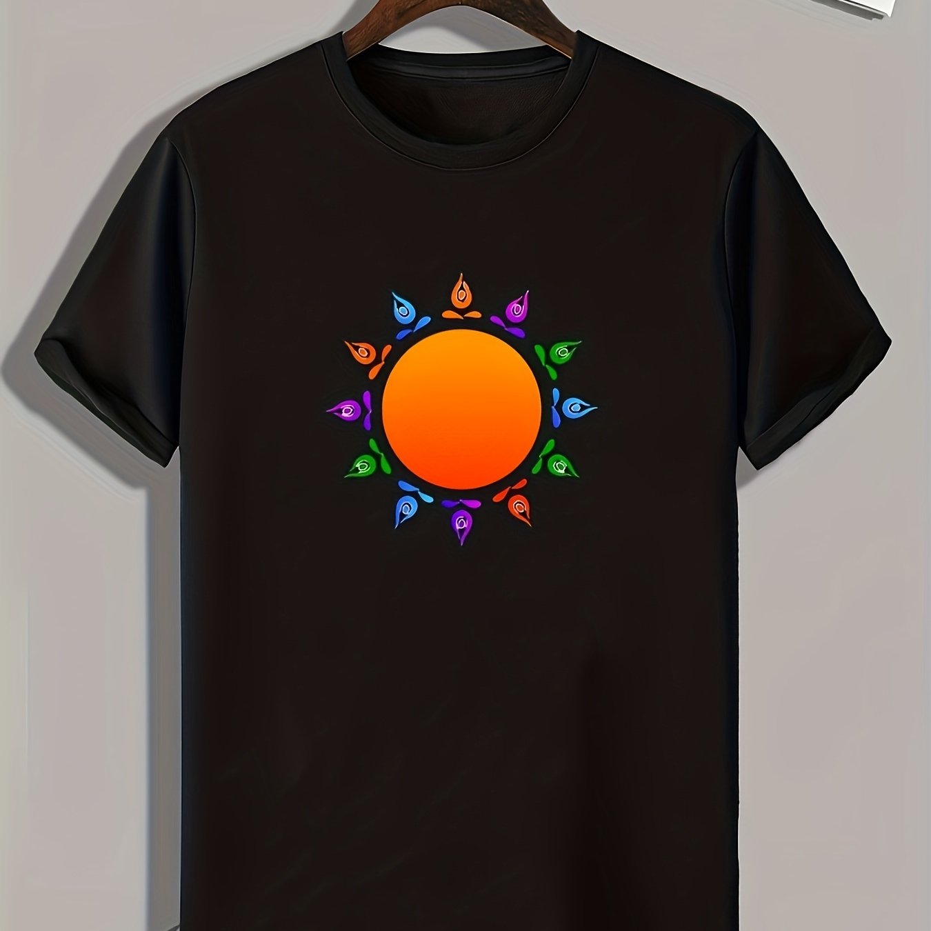 Sun Pattern Print Men's Sports T-shirt, Outdoor Comfy Graphic Tee
