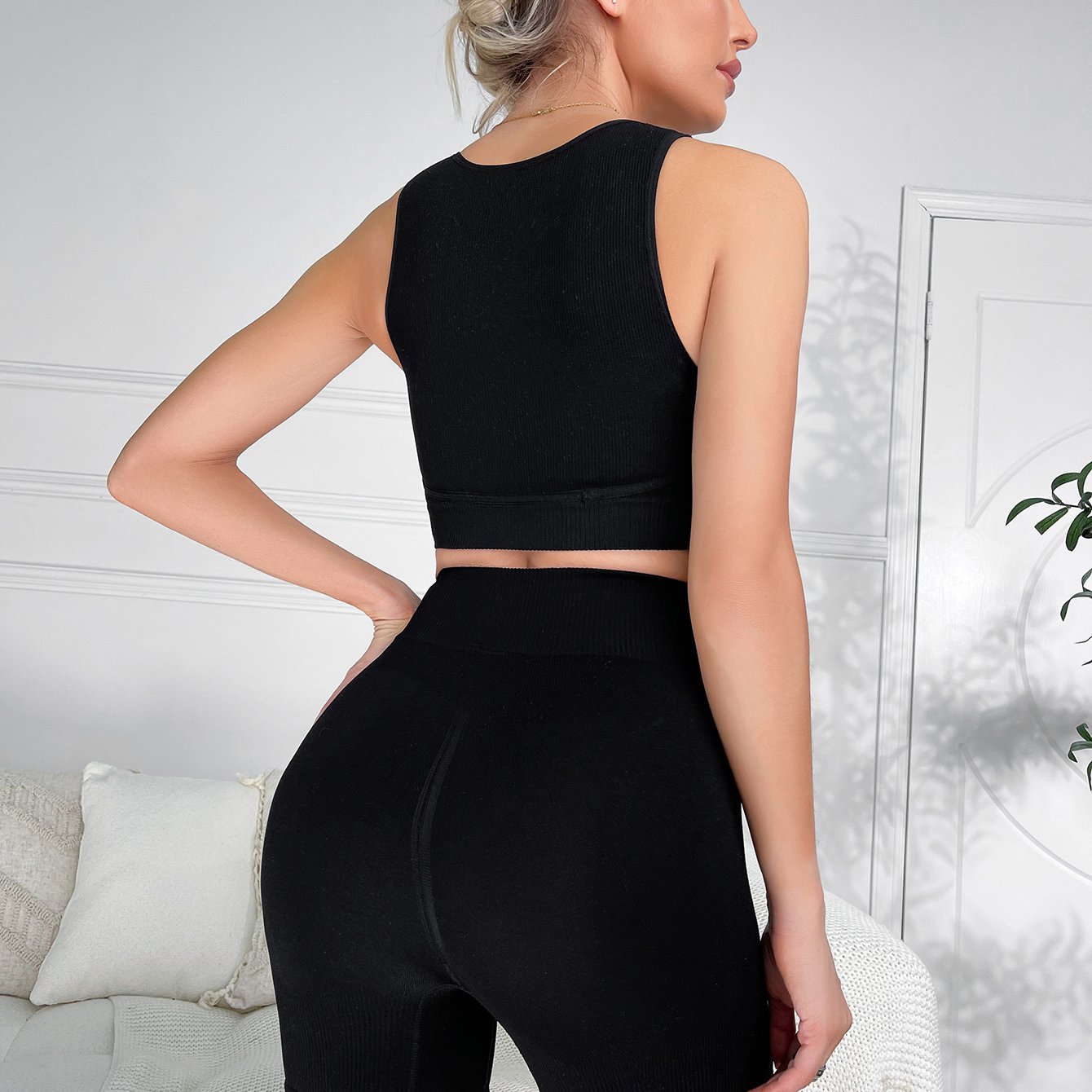 Hollow Out Yoga Set Sleeveless High Waist Butt Lifting Sports Yoga Set