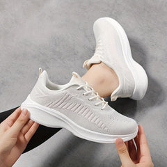 Women's Breathable Mesh Sports Shoes Lightweight Non slip Travel Shoes
