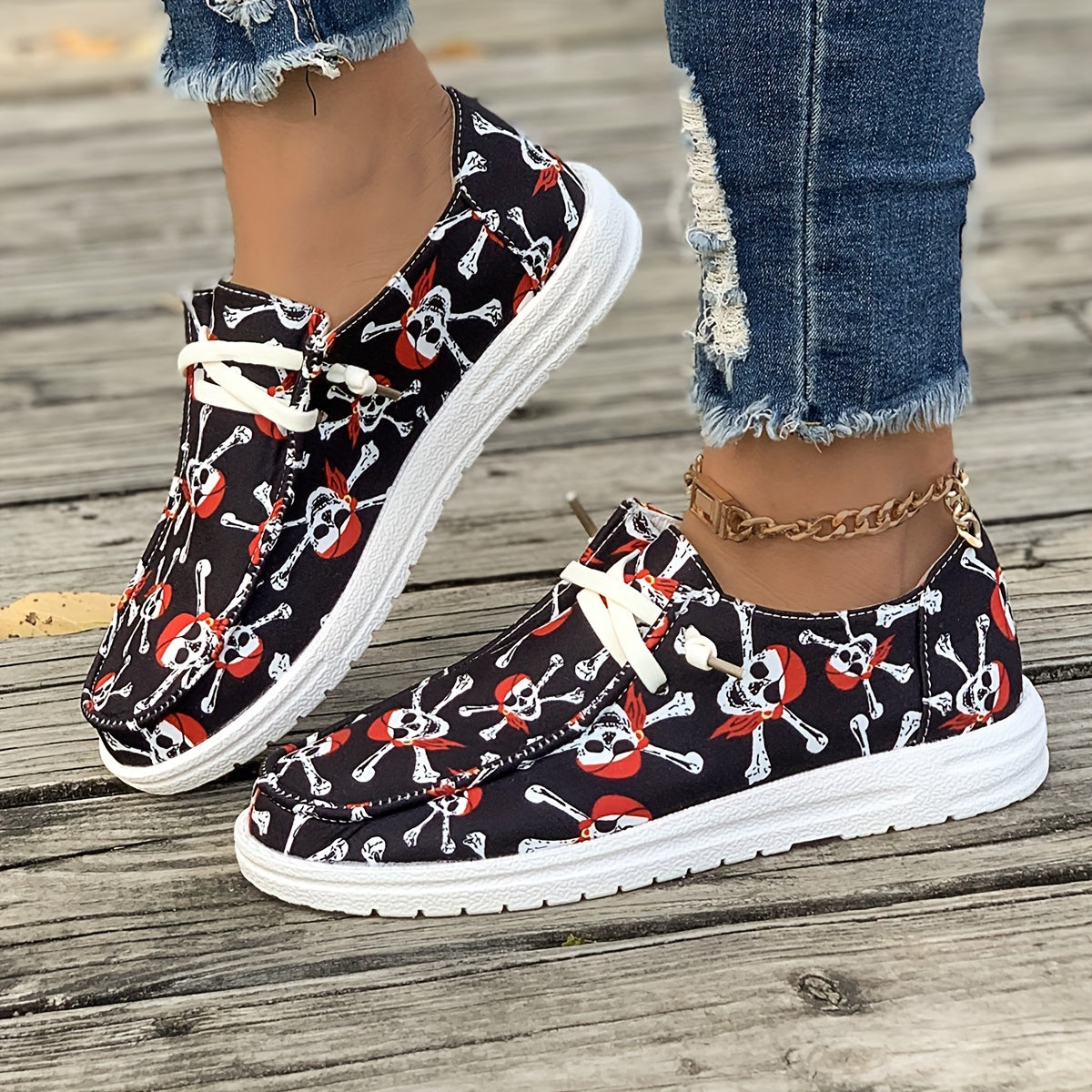 Women's Skull Pattern Lace-up Canvas Shoes Low Sporty Flats Lightweight