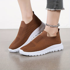 Women's Argyle Pattern Slip-On Running Shoes