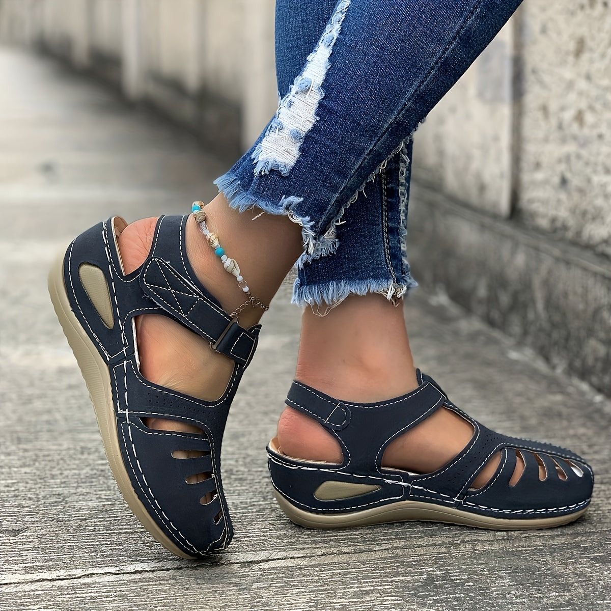 Women's Closed Toe Wedge Sandals Cutout Summer Ankle Strap Casual Sandals