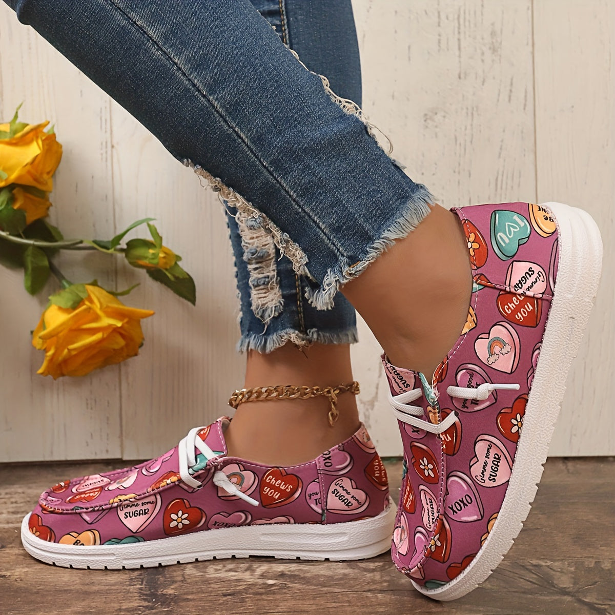 Heart & Letter Decor Skateboard Shoes Flat Light Lace-Up