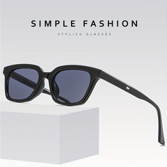Large Frame Men's Sunglasses UV Protection For Street Photography