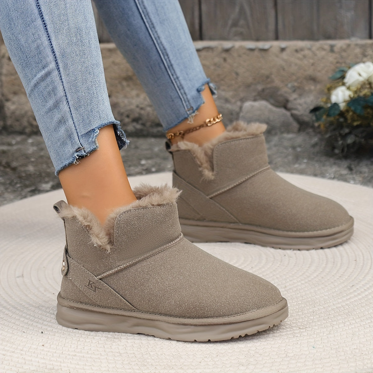 Women's Non slip Snow Boots Thickened Medium Tube Shoes