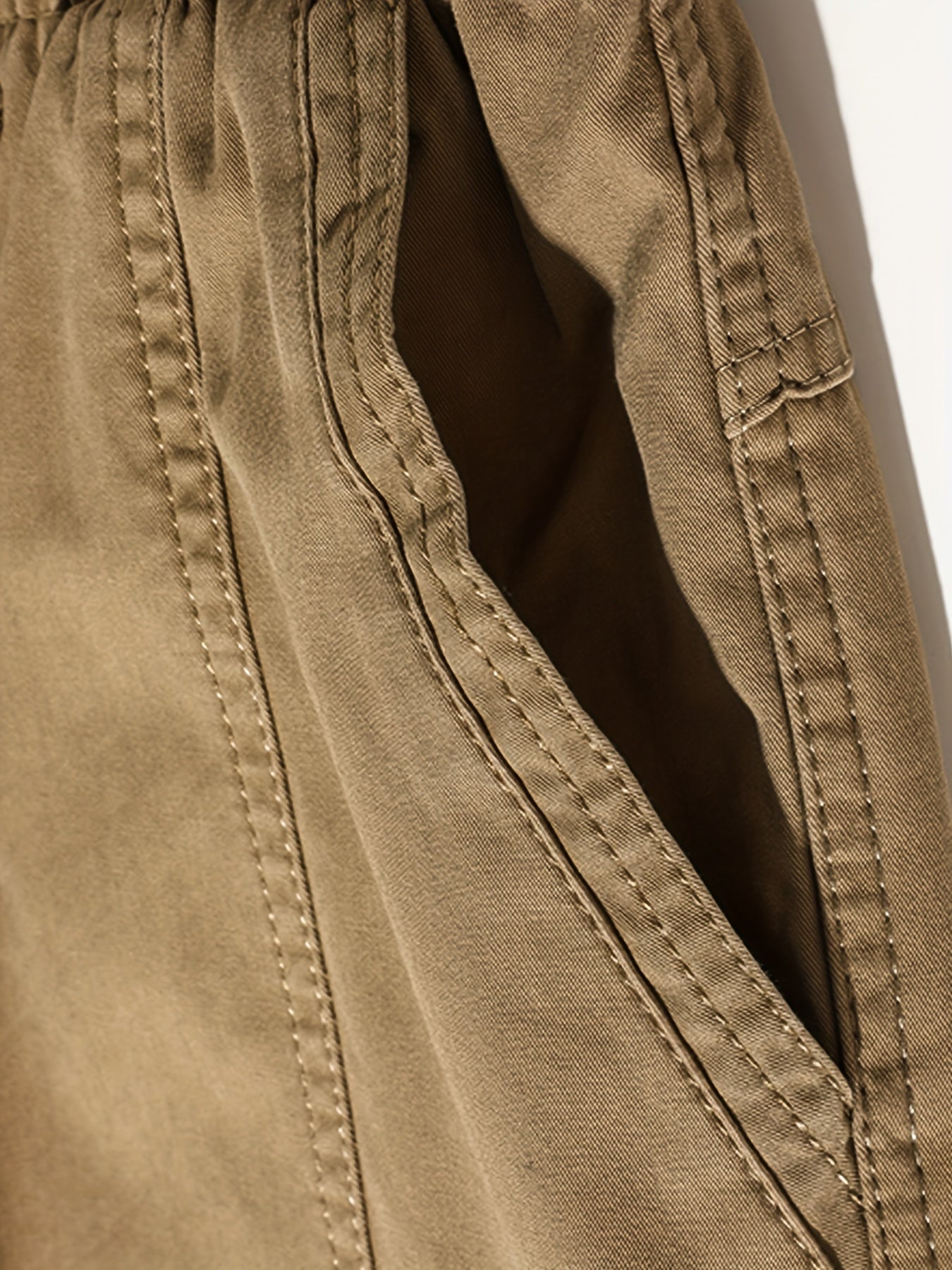 Men's Solid Casual Trousers with Zipper Pockets