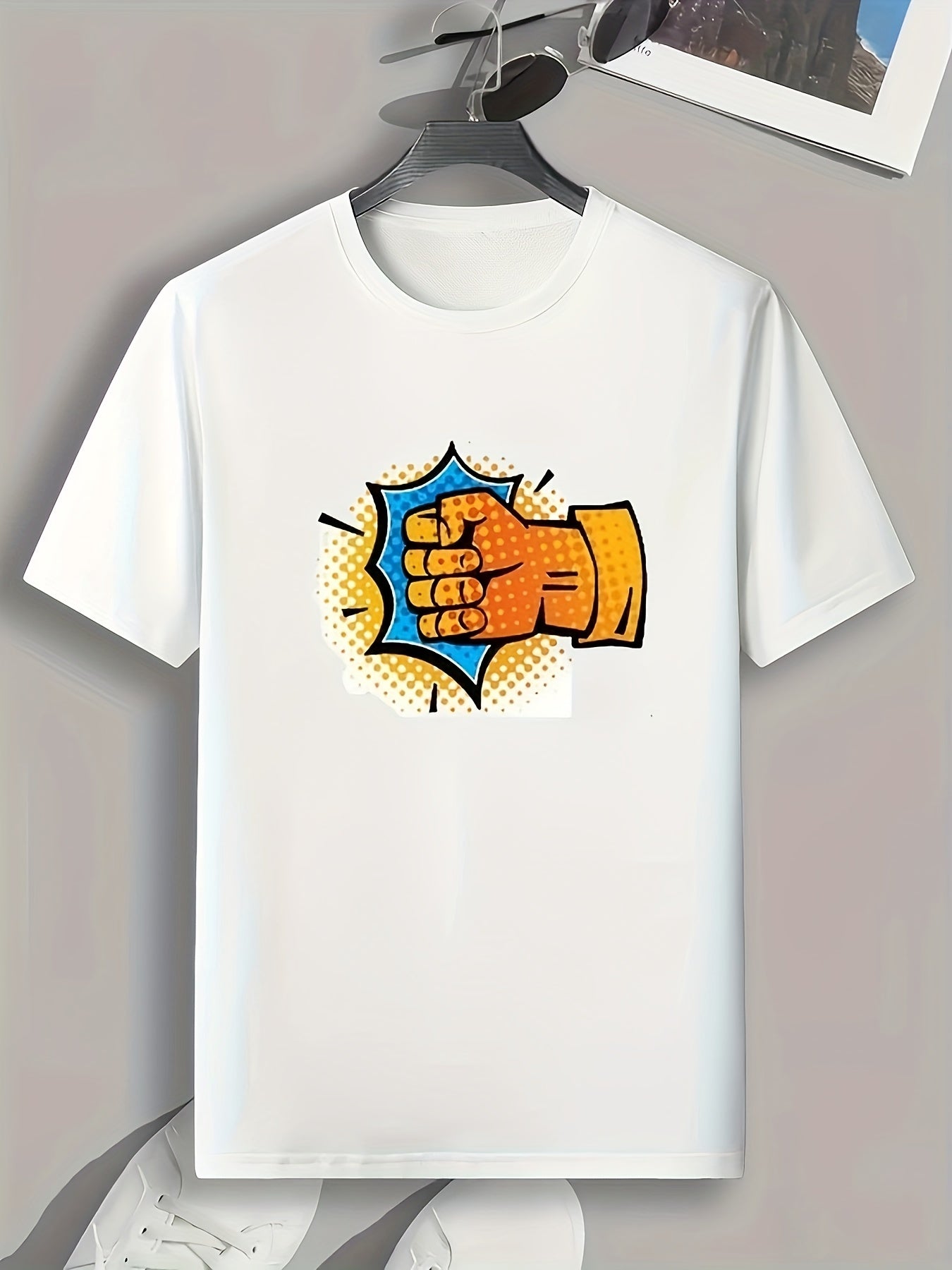 Fist Pattern Print Men's Sports T-shirt Graphic Tee