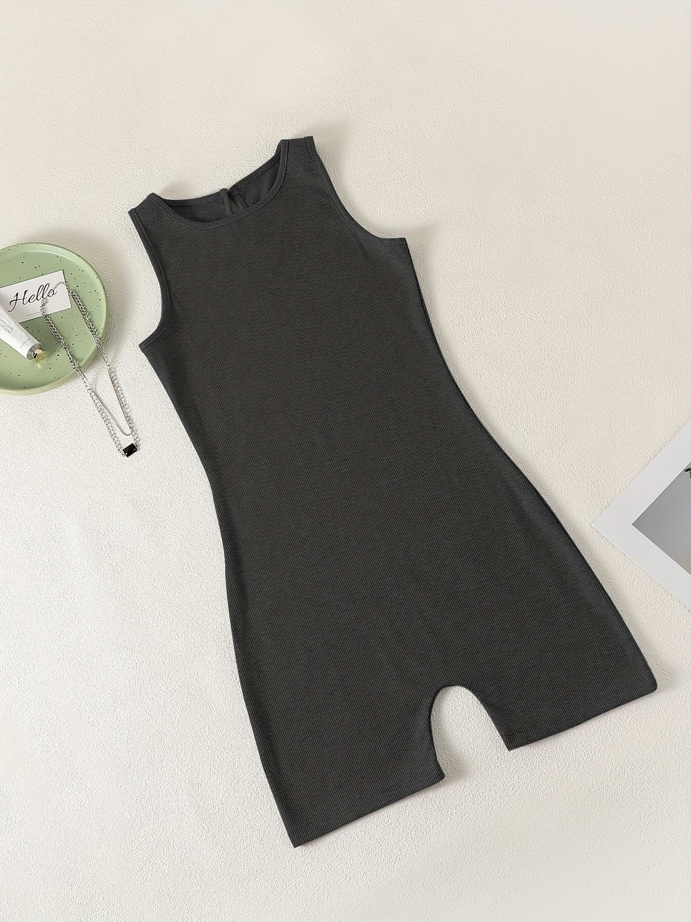 Solid Crew Neck Romper Sleeveless Jumpsuit Casual