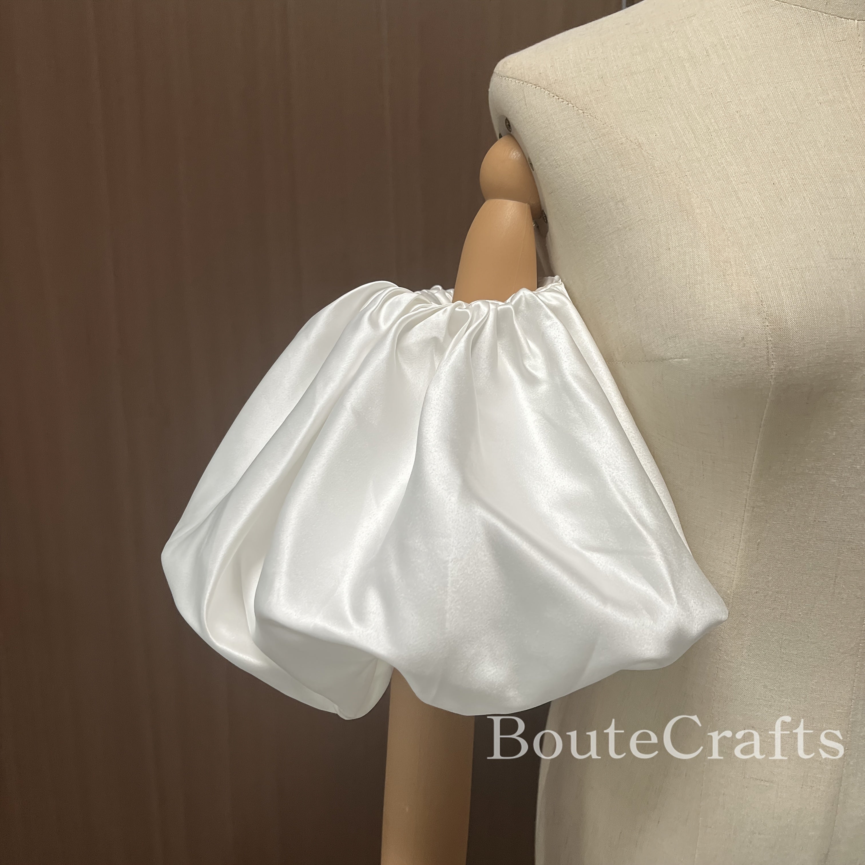 Satin Bridal Gown Wedding Dress Shawl Romantic Style Breathable