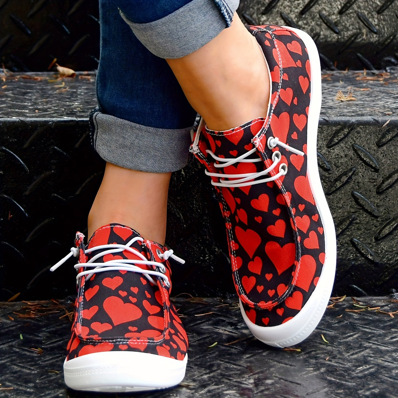 Red Heart Print Women's Casual Flat Canvas Shoes