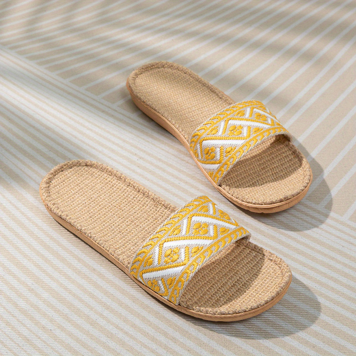 Women's Flat Linen Slides Breathable Open Toe Slip On Shoes