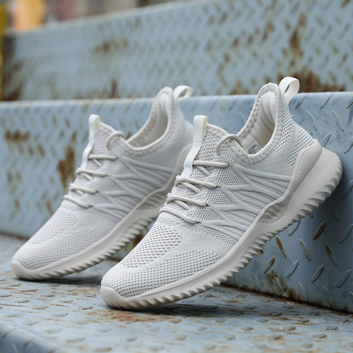 Women's Mesh Breathable Sports Shoes Lightweight Non slip Sneakers