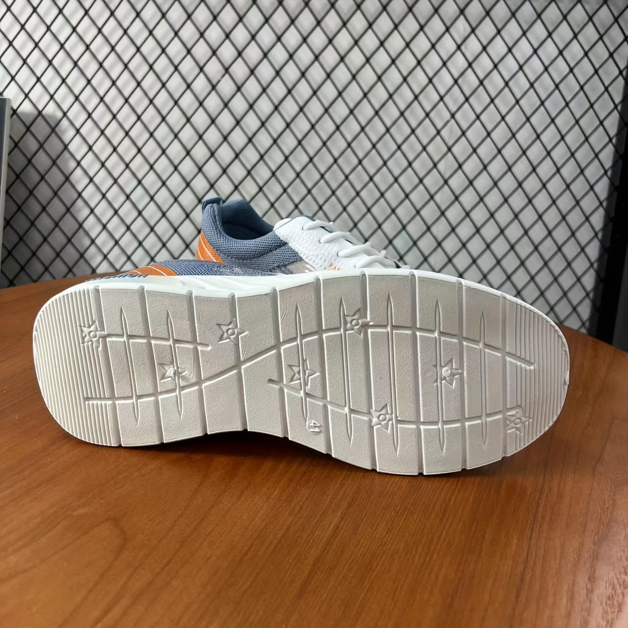 Men's Odor Resistant Mesh Sneakers Lace up Comfortable Walking Shoes