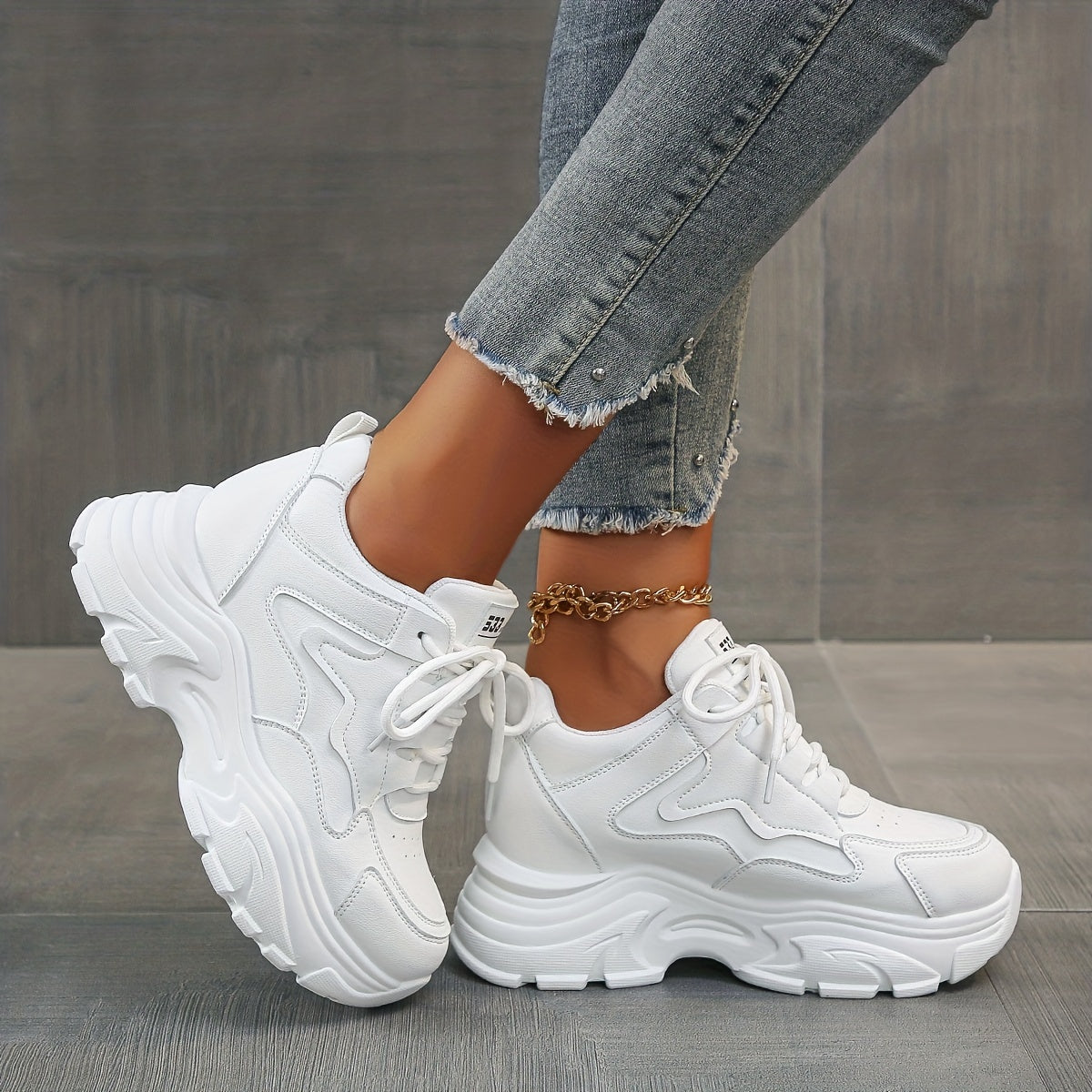 Women's Thick Bottom Sneakers Comfortable Non slip Sports Shoes