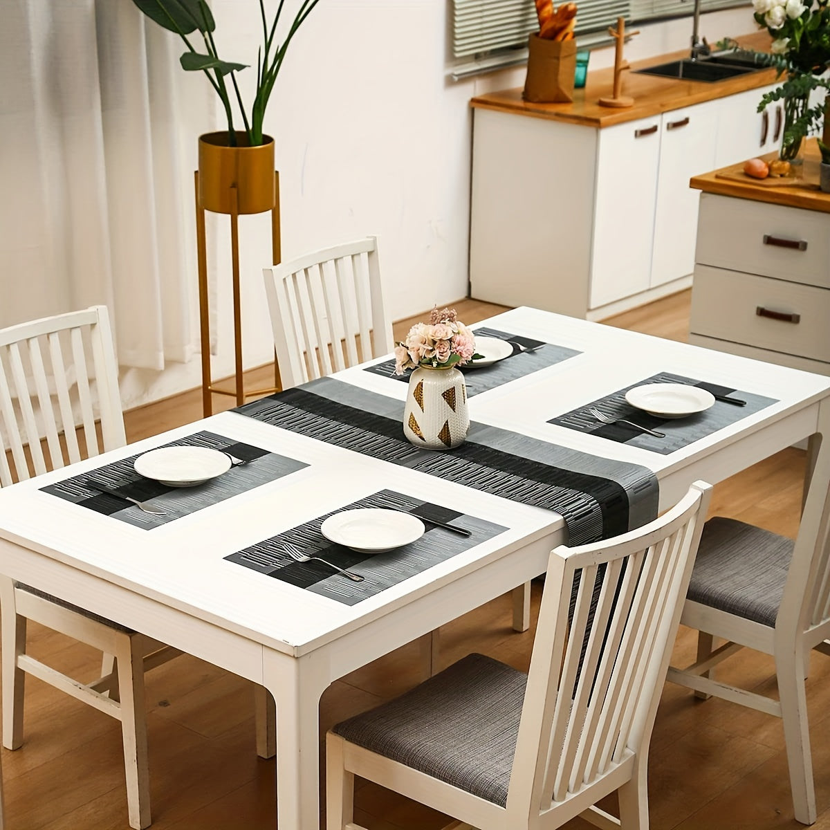 Square Placemats Set of 6 Non Slip Washable Table Mats