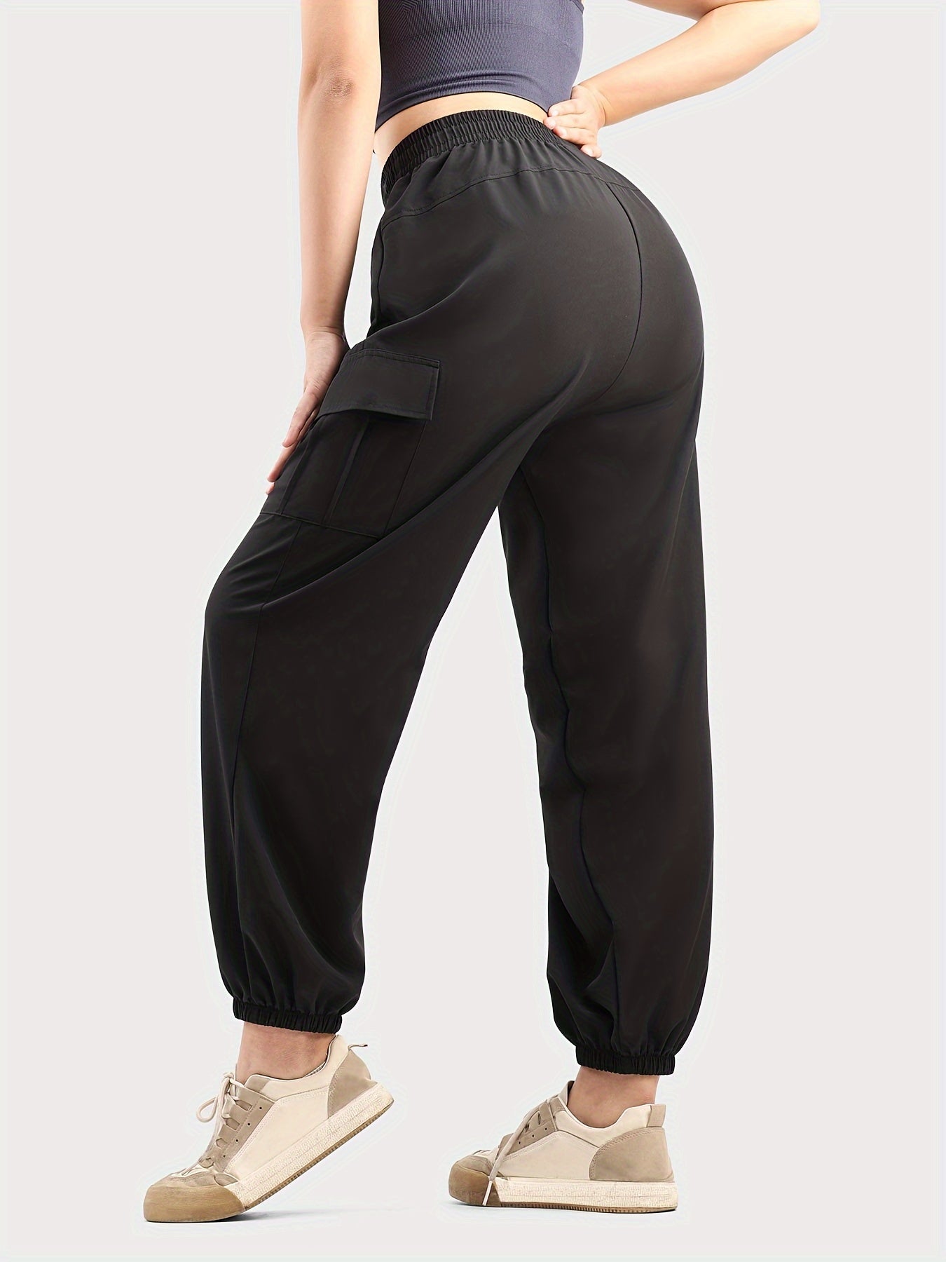 Women's Lightweight Quick Drying Jogging Pants with Pockets