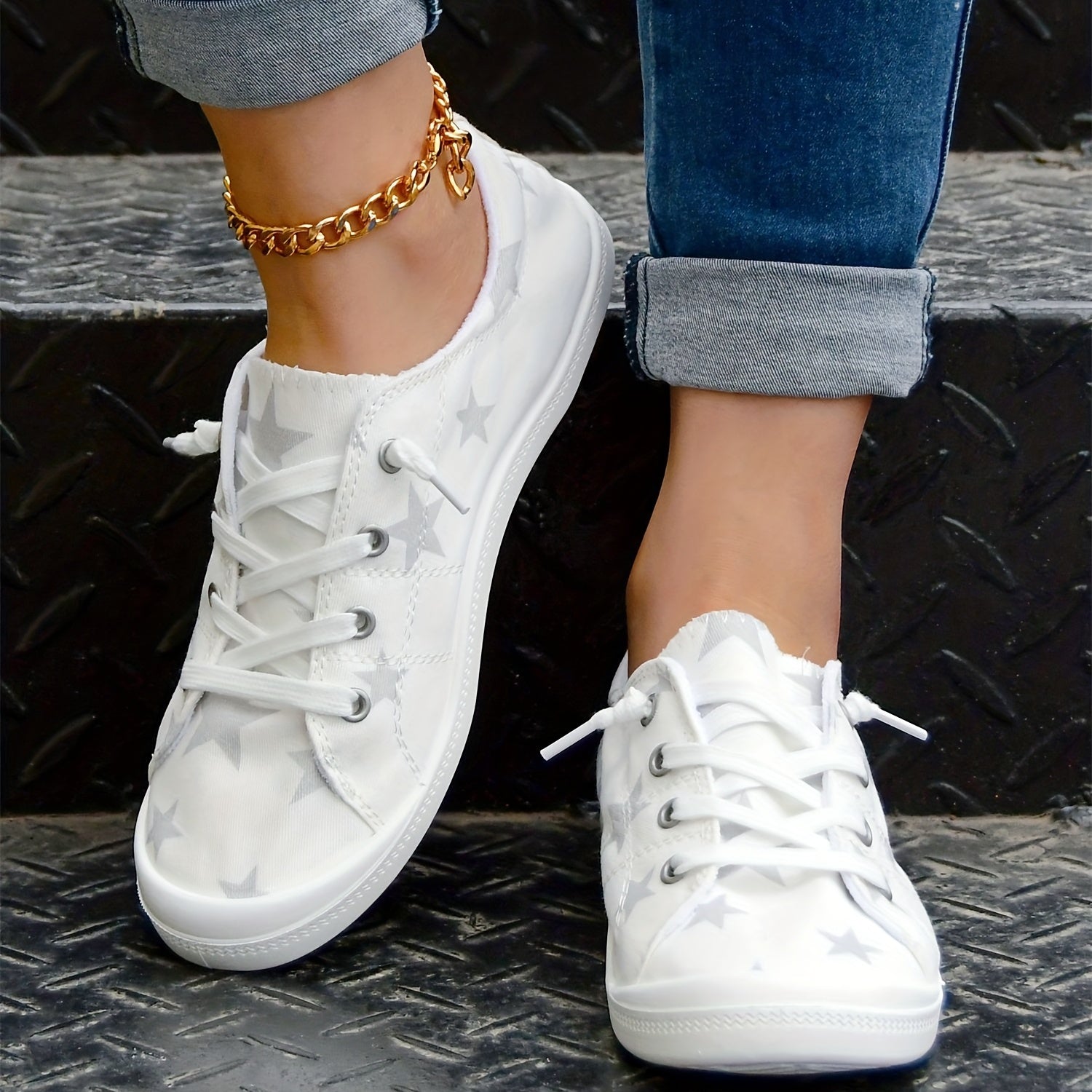 Women's Star Printed Canvas Shoes Casual Lace Up Low Top Sneakers