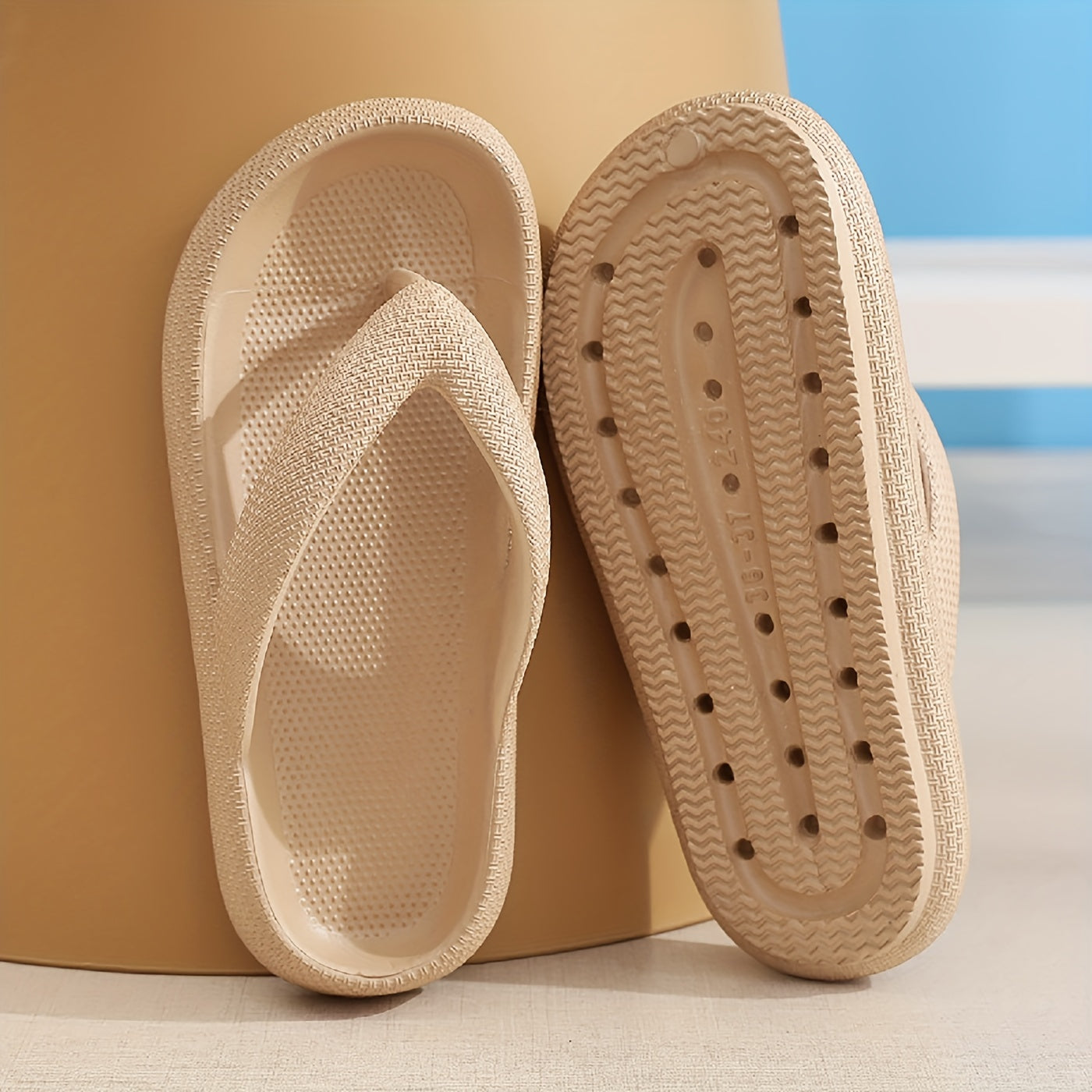 Lightweight Non-slip Flip Flops Soft Sandals