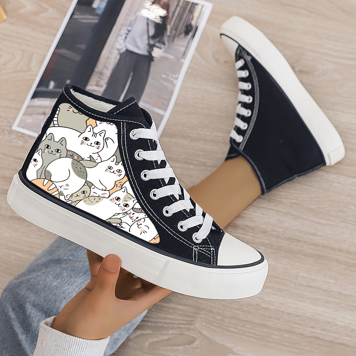 Girl's High Top Cartoon Cats Skate Shoes With Warm Plush Lining