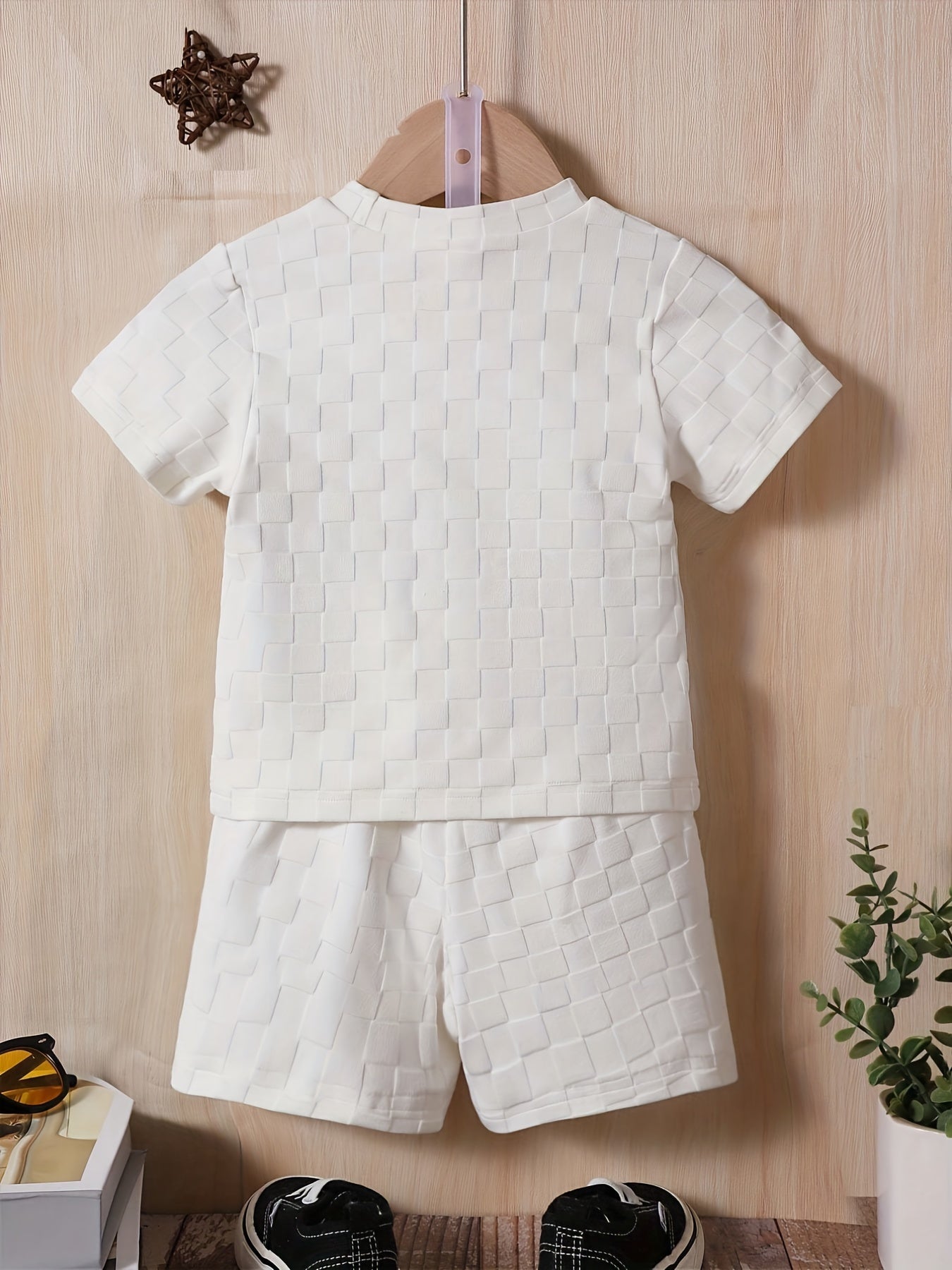2pcs Boys Casual Center Solid Tees & Shorts Set Kids Outfits
