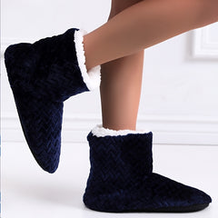 Women's Plush House Boots Slip-On Fuzzy Comfy Short Boots