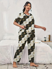 Cash Graphic Pajama Set Women's Short Sleeve Tshirt & Pants Loungewear