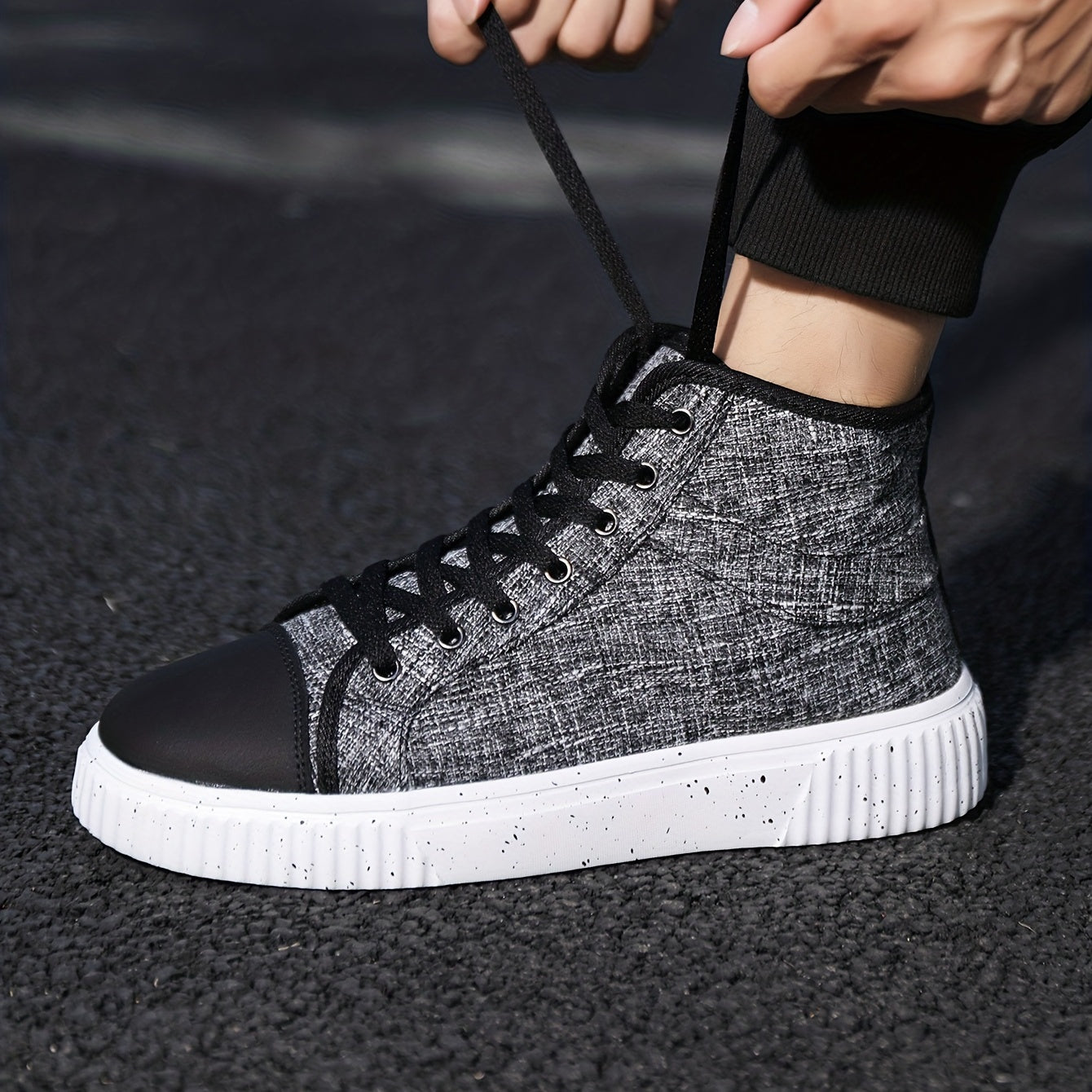 Men's High Top Canvas Sneakers Comfy Sports Shoes