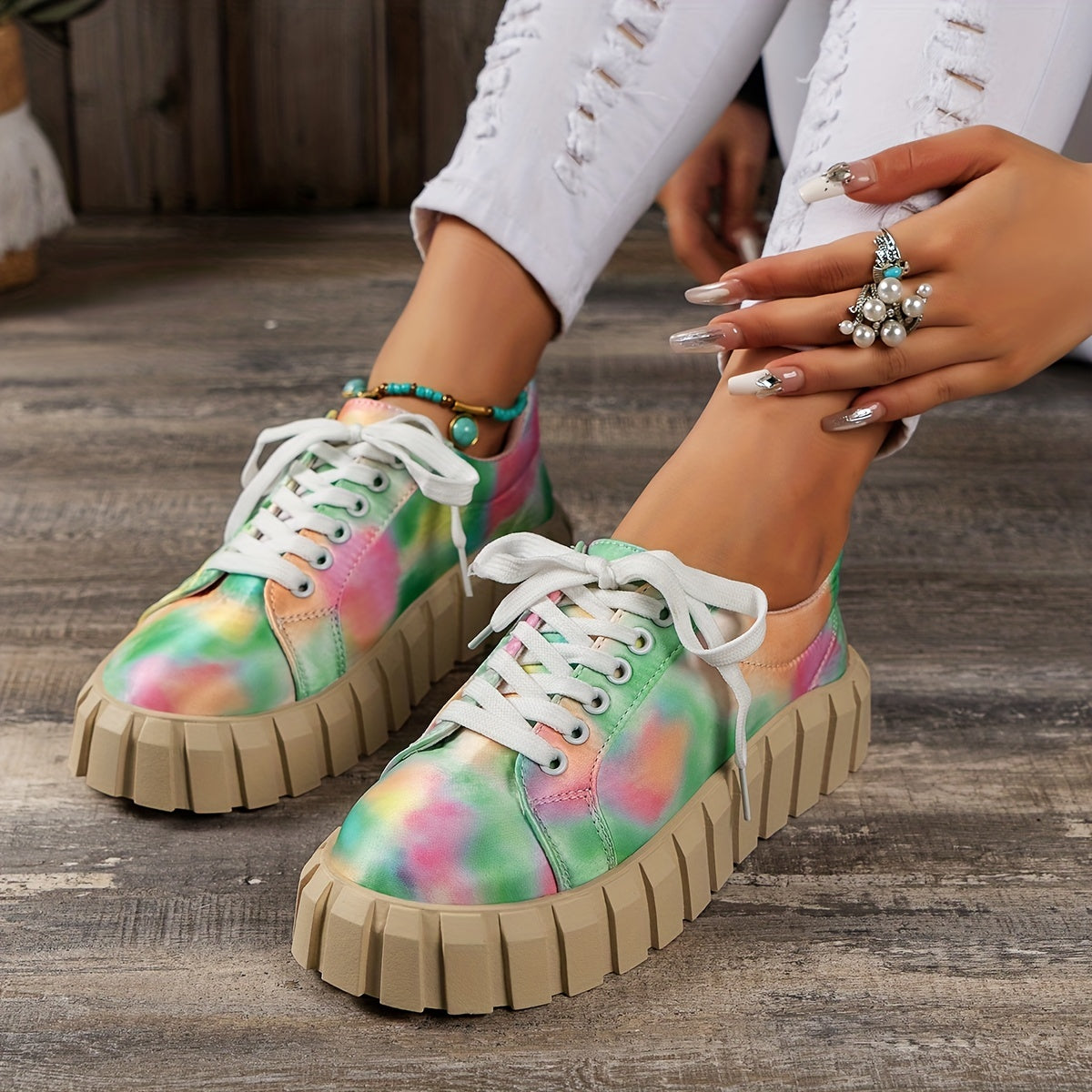 Women's Stylish Platform Sneakers Lace Up Outdoor Shoes