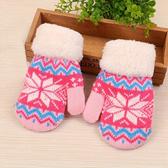 Kids' Warm Christmas Snowflake Gloves, Ages 3-6
