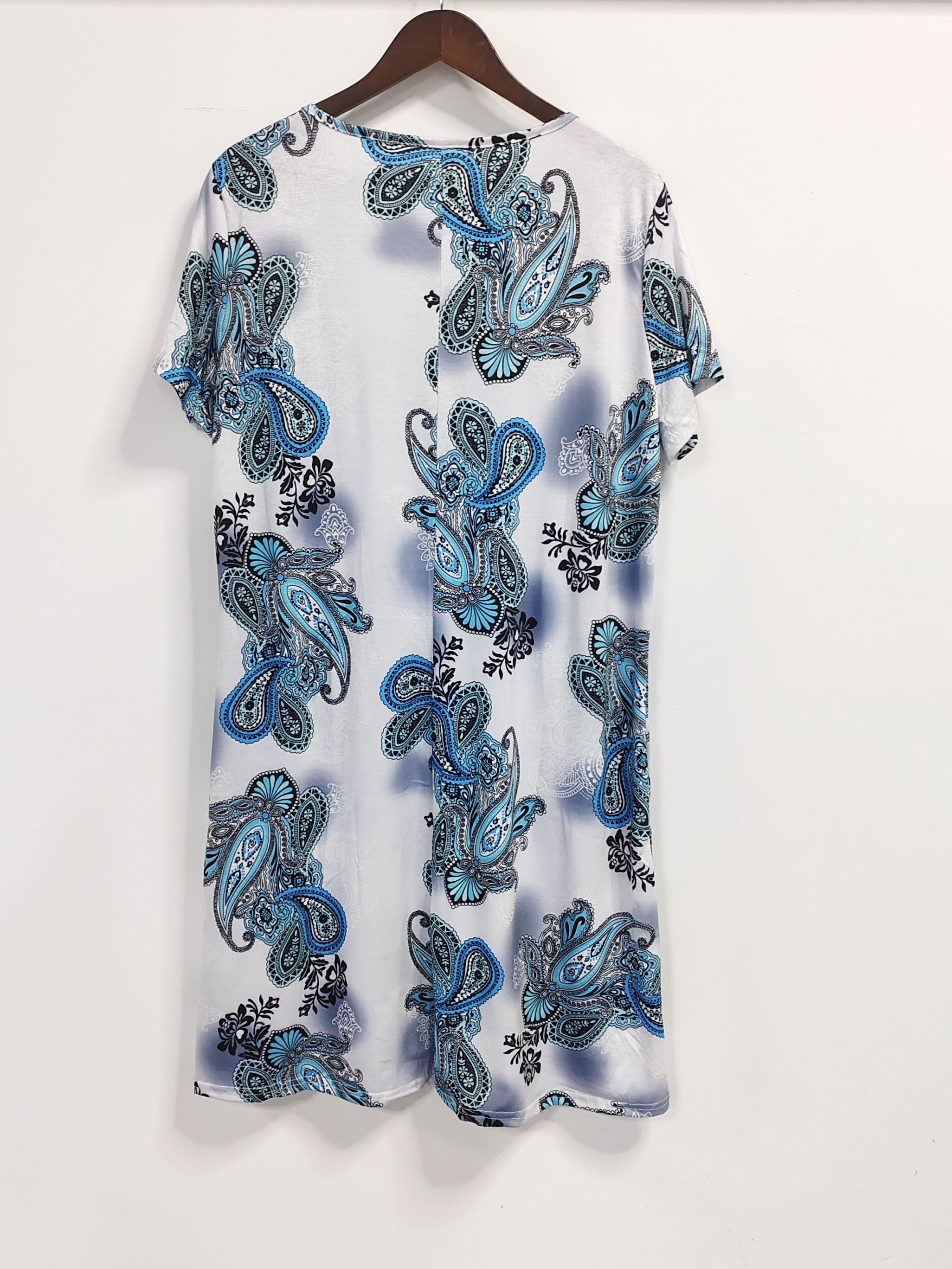 Women's Plus Paisley Print V Neck Pleated Loose Dress