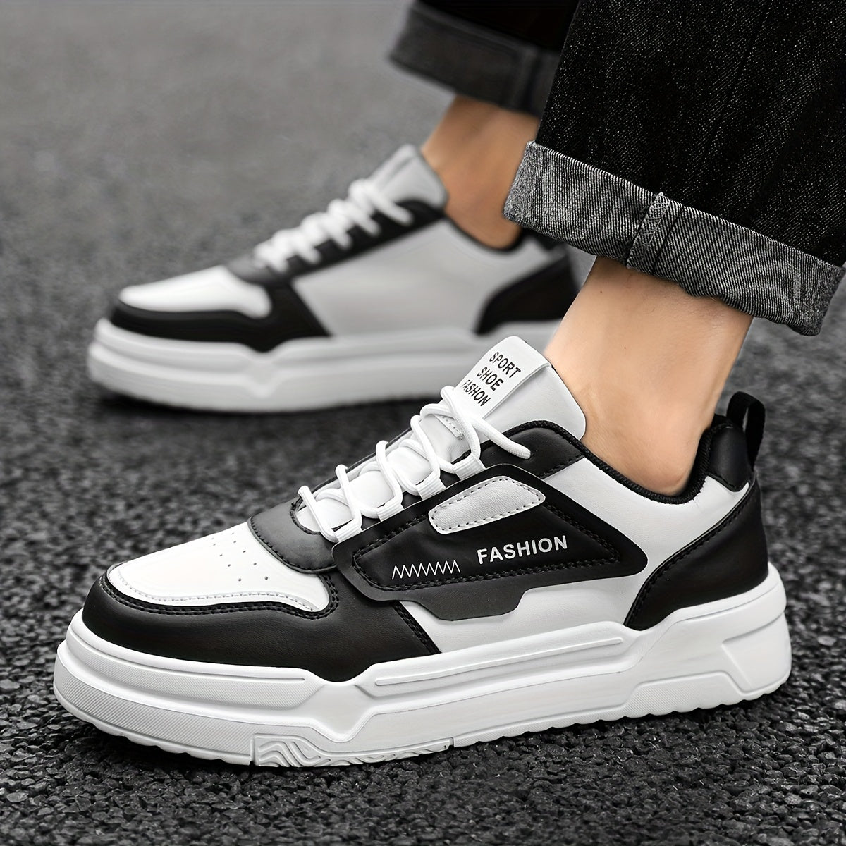 Men's Letter Print Lace Up Skateboard Shoes Lightweight Sneakers