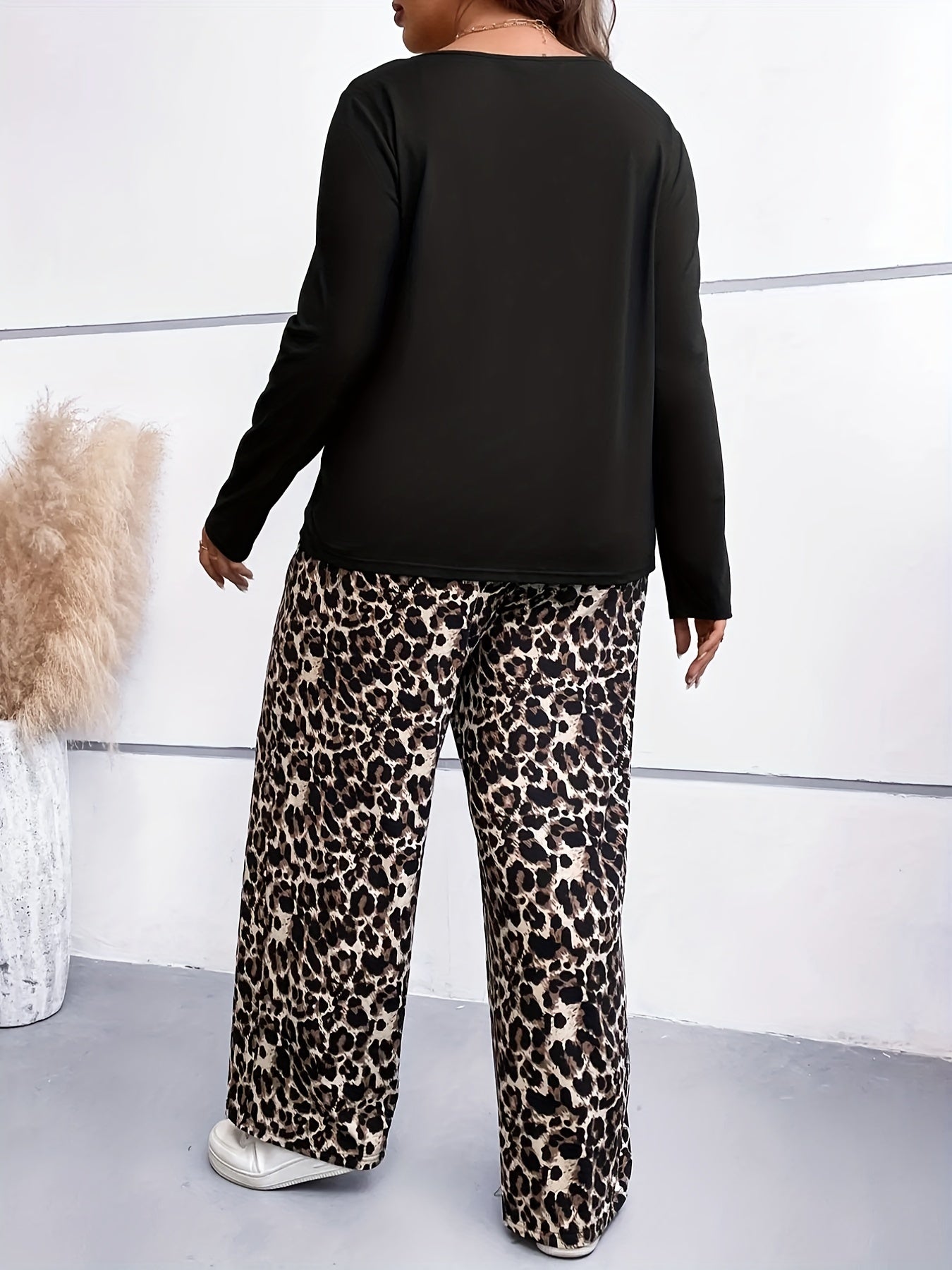 2pc Set Women's Plus Long Sleeve Tops & Leopard Print Pants