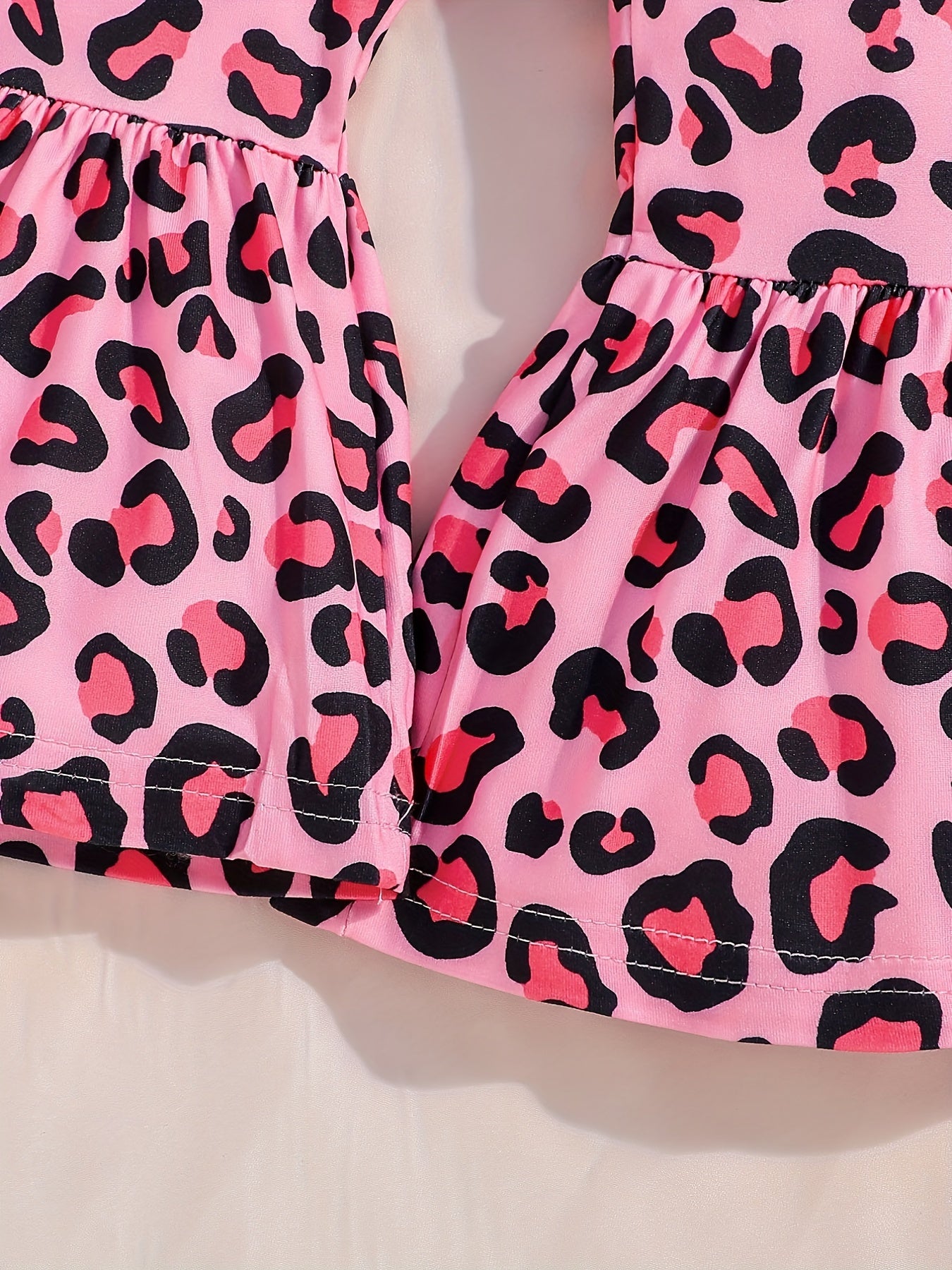 2pcs Baby Girls Puff Sleeve T-shirt & Leopard Pants Set