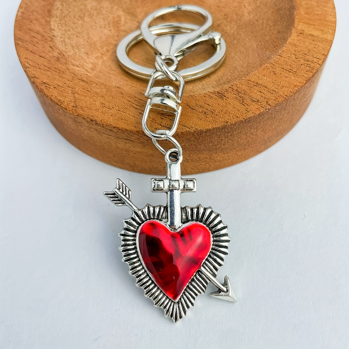 Vintage Gothic Heart Pendant Keychain Gift for Friends & Family