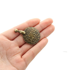 Vintage Thread Cutter Pendant DIY Sewing Knitting Crochet Tool