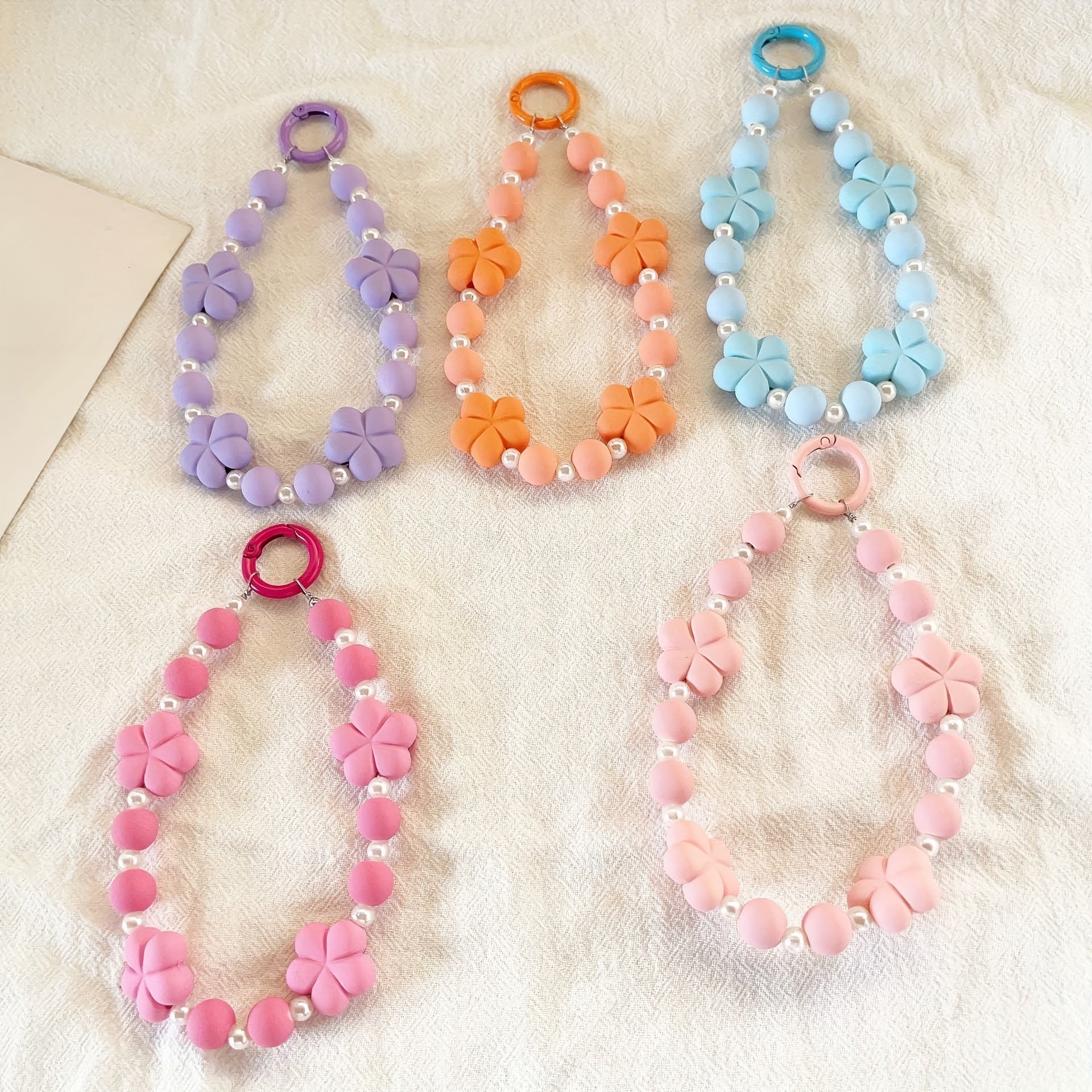 Dopamine Plum Blossom Beaded Keychain For Girls
