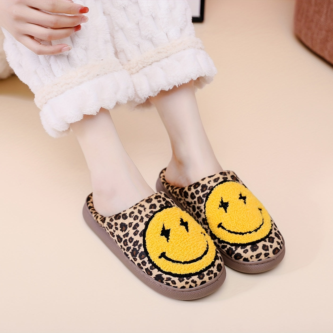 Women's Cartoon Smile Face Funny Slippers Warm Plush Lined Slip On Shoes