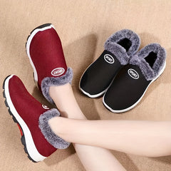 Women's Letter Patched Faux Fur Lined Snow Boots
