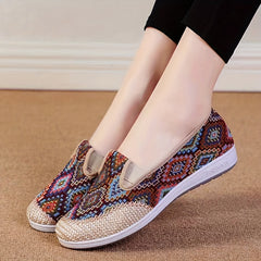 Women's Tribal Flat Shoes Geometric Graphic Slip On Breathable Walking Shoes