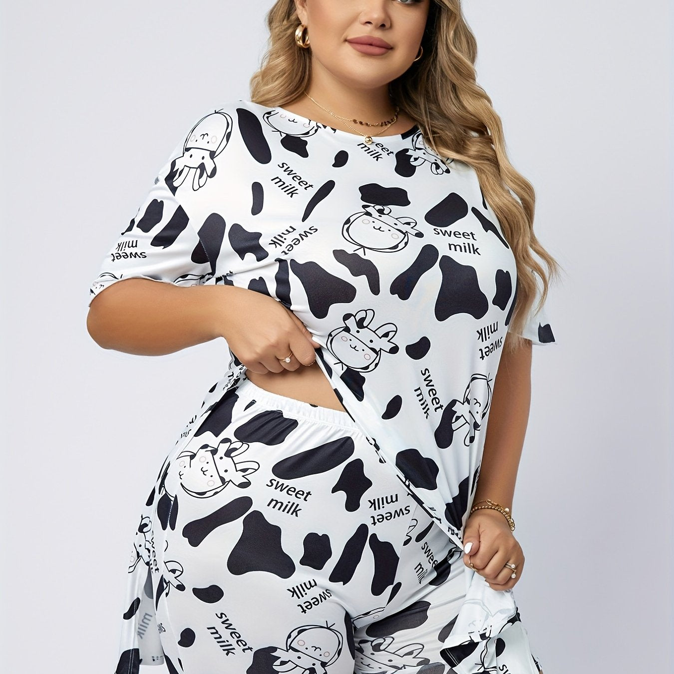 Cartoon Cow Print Short Sleeve T shirt & Shorts Set