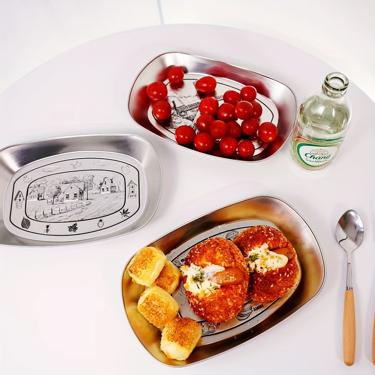 Retro Food Tray Portable Iron Snack Plate for Camping Picnic