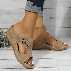 Women's Faux Leather Beach Sandals - Breathable & Comfortable